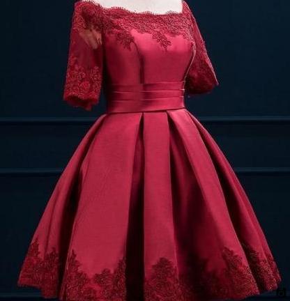 لباس شب کوتاه عروسکی قرمز رنگ