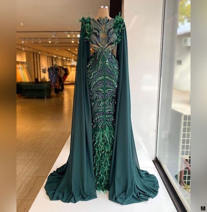 لباس مجلسی با پارچه گیپور ساتن برای مشکل پسندان