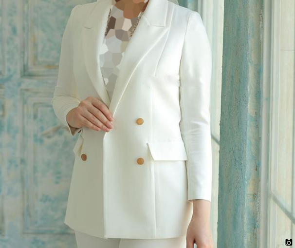 کت سفید زنانه پرطرفدار و کلاسیک