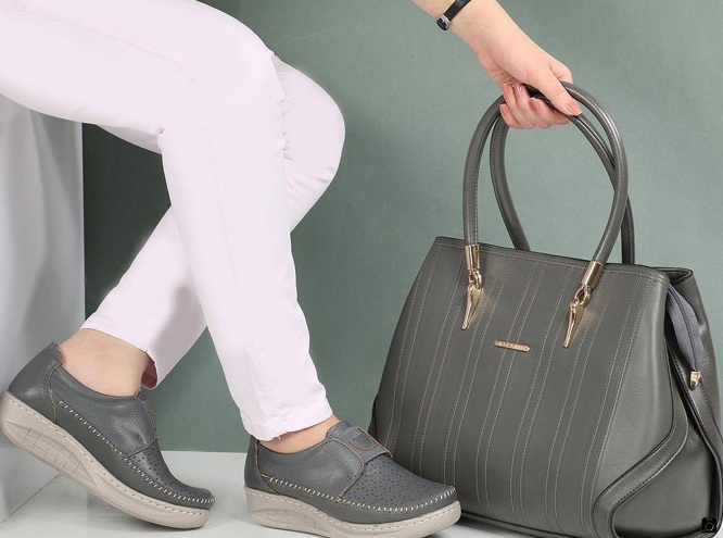 کیف و کفش ست اداری زنانه با رنگ کلاسیک