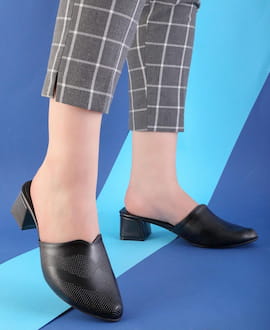 کفش پاشنه دار زنانه چرم صنعتی سفید