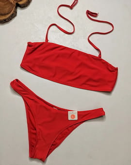 لباس شنا زنانه قرمز