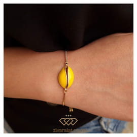 دستبند زنانه زرد