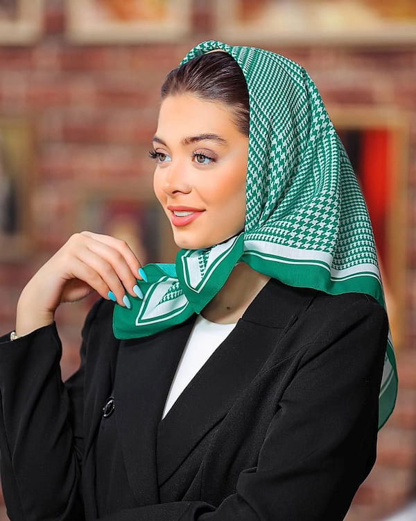 عکس-مینی اسکارف زنانه نخی سبز