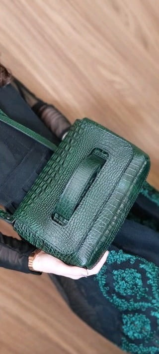 عکس-کیف زنانه سبز