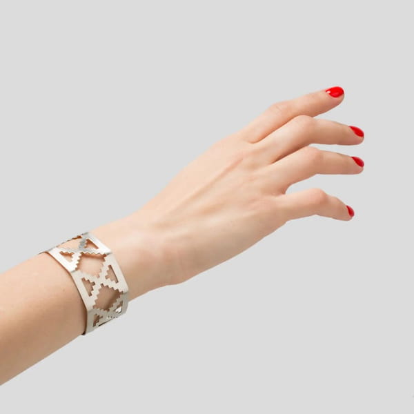 عکس-دستبند زنانه نقره ای