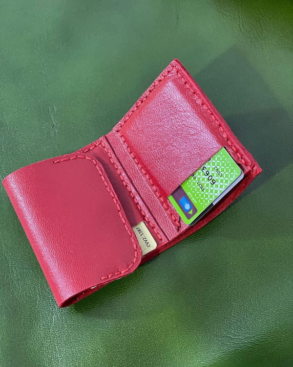عکس-کیف پول زنانه چرم قرمز