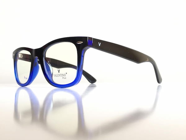 عکس-عینک طبی زنانه آبی کاربنی