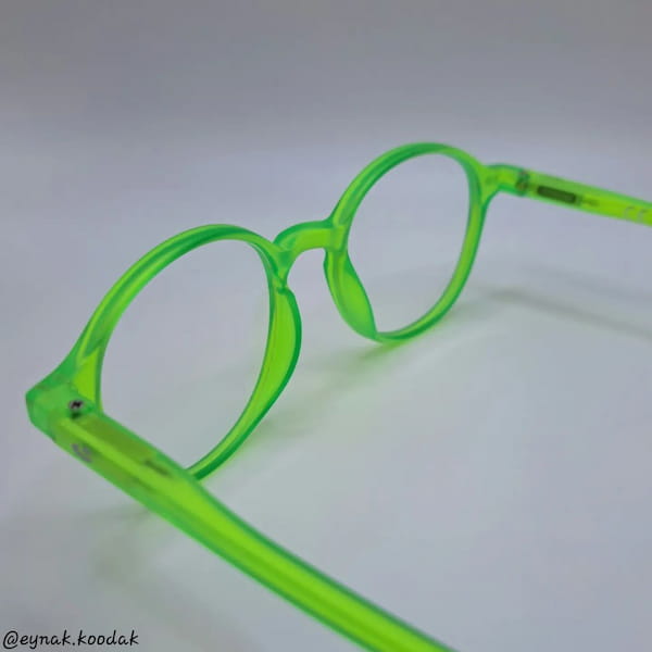 عکس-عینک بچگانه