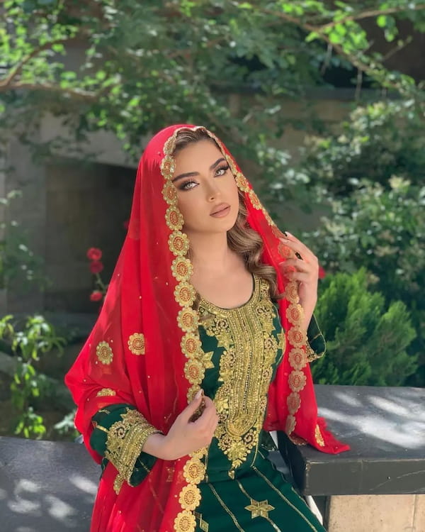 عکس-شال زنانه پولک