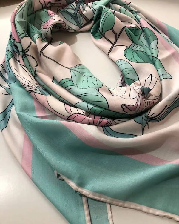 عکس-روسری پاییزه زنانه کشمیر آبی