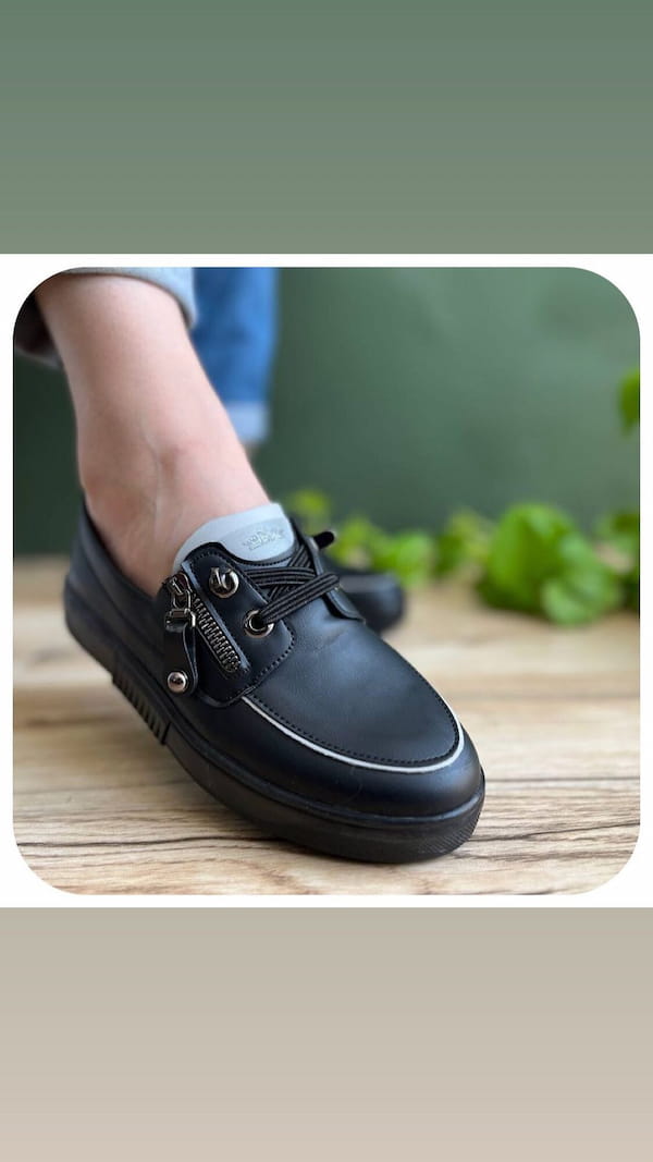 عکس-کفش زنانه چرم صنعتی تک رنگ
