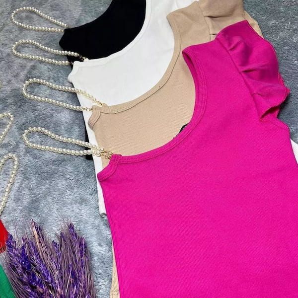 عکس-نیم تنه زنانه کبریتی تک رنگ