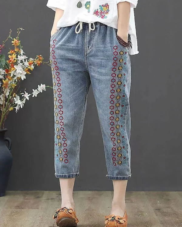 عکس-شلوار جین زنانه گلدوزی تک رنگ