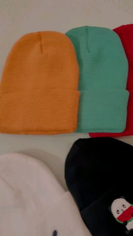 کلاه زنانه بافت تک رنگ