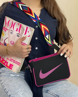 کیف دخترانه پاسپورتی نایک