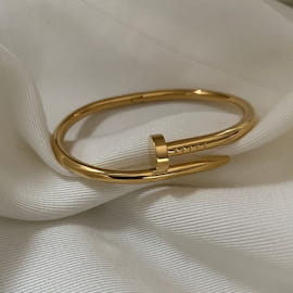 دستبند زنانه کارتیه طلایی