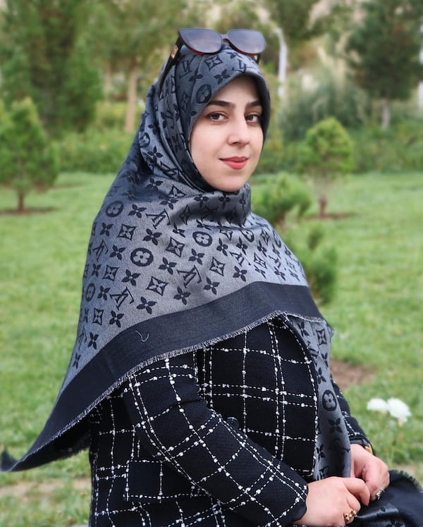 عکس-روسری زنانه کشمیر نقره ای