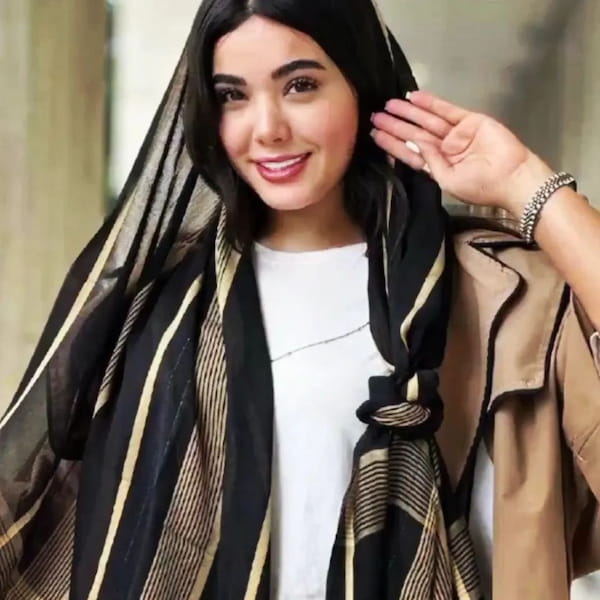 عکس-شال زنانه نخی