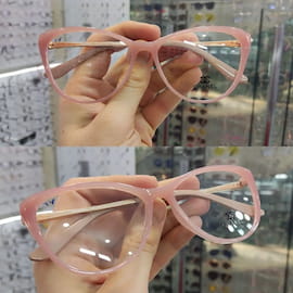 عینک طبی دخترانه صورتی