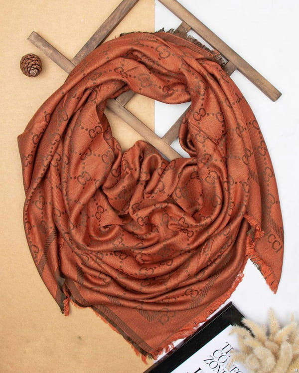 عکس-روسری پاییزه نخ ژاکارد زنانه پیشتاز