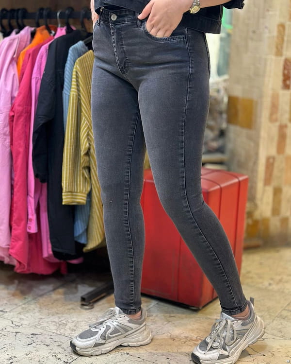 عکس-شلوار جین زنانه بلند زغالی