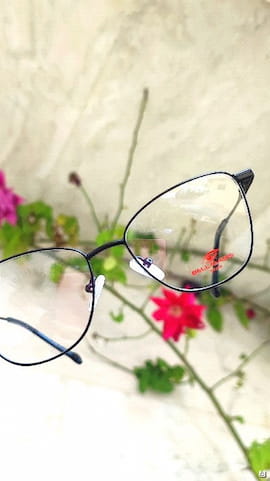 عینک طبی زنانه فلزی مشکی