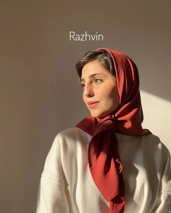 عکس-روسری زنانه نخی آجری