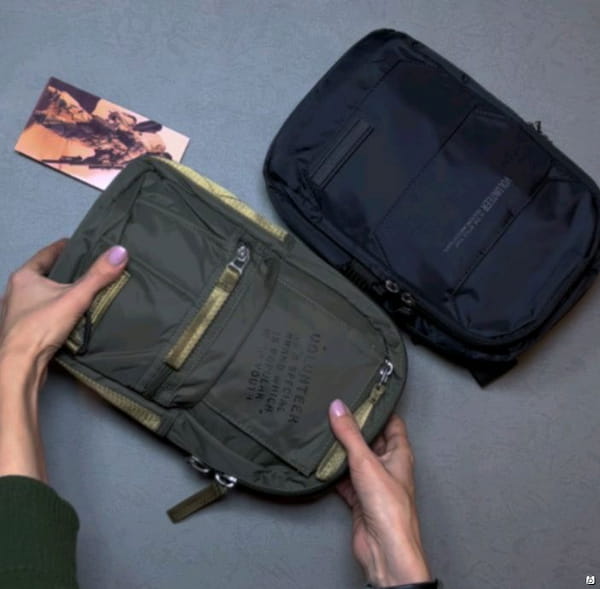 عکس-کیف پاسپورتی زنانه