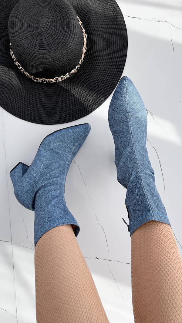 عکس-نیم بوت جورابی زنانه چرم آبی