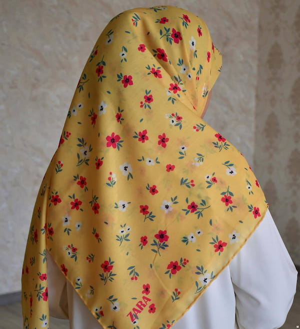 عکس-روسری زنانه نخی زرد