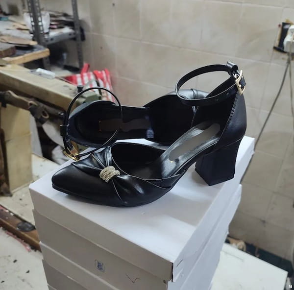 عکس-کفش کفش پاشنه دار زنانه چرم مصنوعی