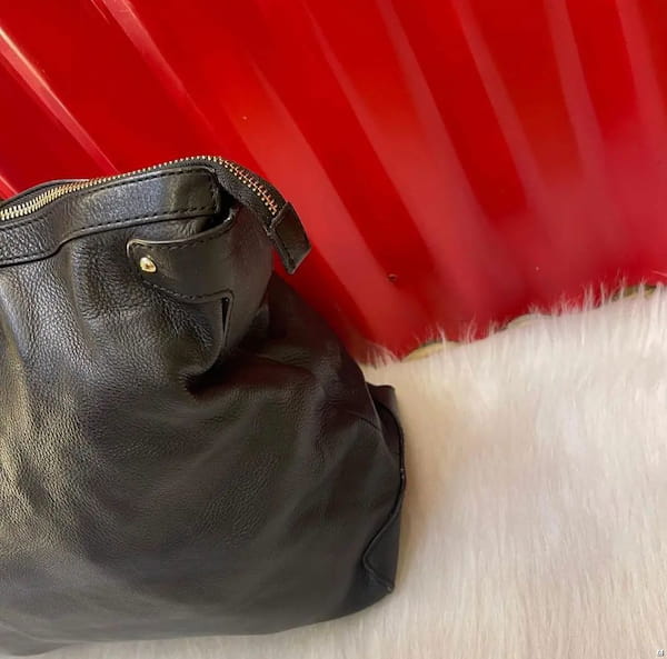 عکس-کیف زنانه چرم طبیعی مشکی