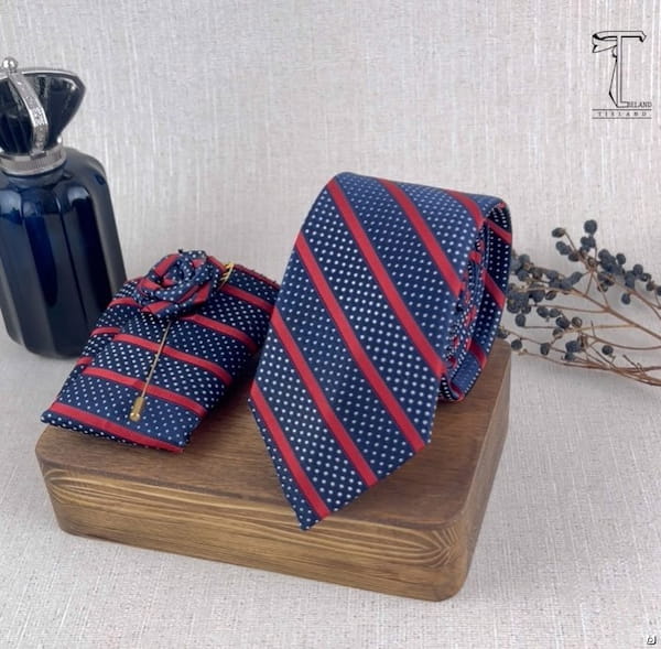 عکس-کراوات مردانه پر