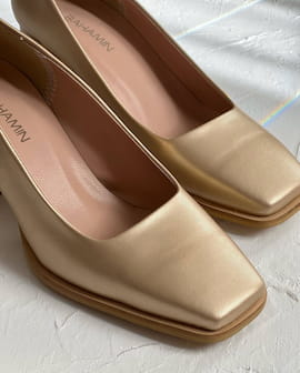 کفش زنانه طلایی