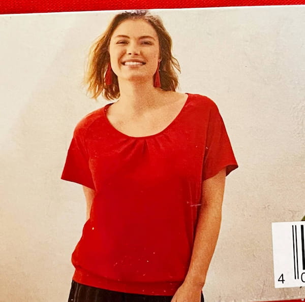 عکس-تیشرت زنانه نخ پنبه قرمز
