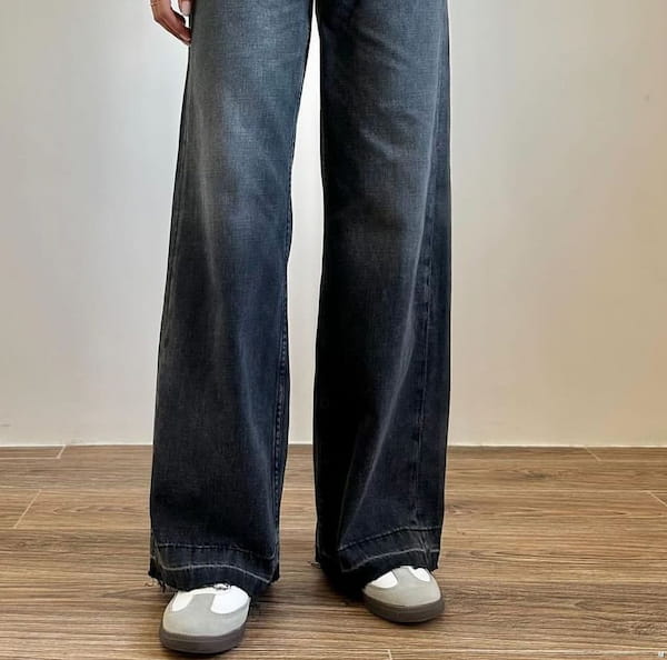 عکس-شلوار جین زنانه گپ تک رنگ