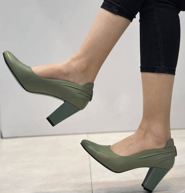 عکس-کفش روزمره مجلسی زنانه چرم تک رنگ