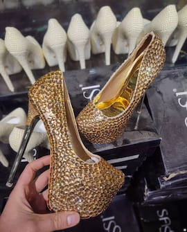 کفش کفش پاشنه دار زنانه