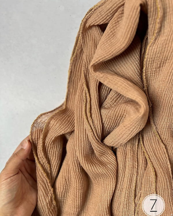 عکس-مینی اسکارف زنانه کرپ حریر کرمی