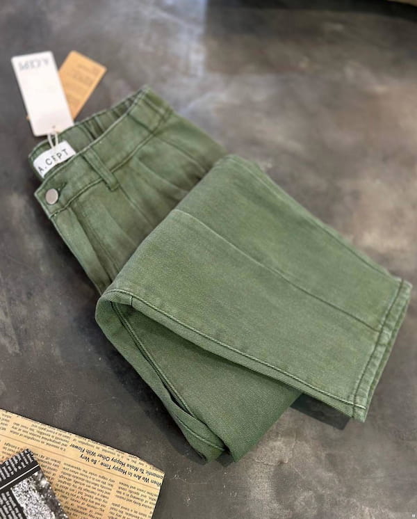 عکس-شلوار جین بچگانه سبز