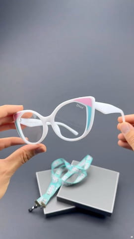 عینک زنانه