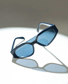 عینک زنانه افتابی ارمانی آبی