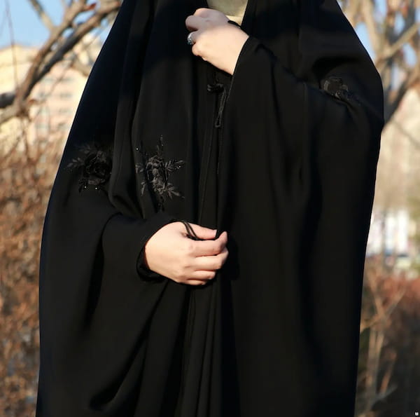 عکس-چادر گلدوزی زنانه مشکی