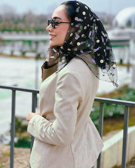روسری گلدوزی زنانه