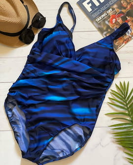 لباس شنا زنانه آبی
