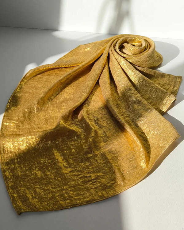 عکس-مینی اسکارف زنانه طلایی