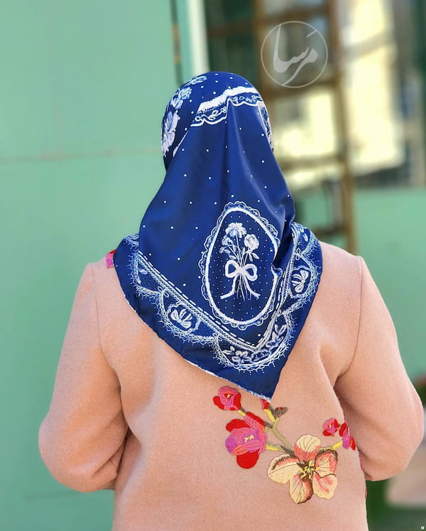 عکس-روسری زنانه ابریشم سرمه ای