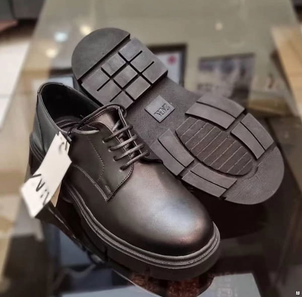 عکس-کفش مردانه جورابی زارا مشکی