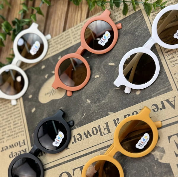عکس-عینک افتابی بچگانه شیشه